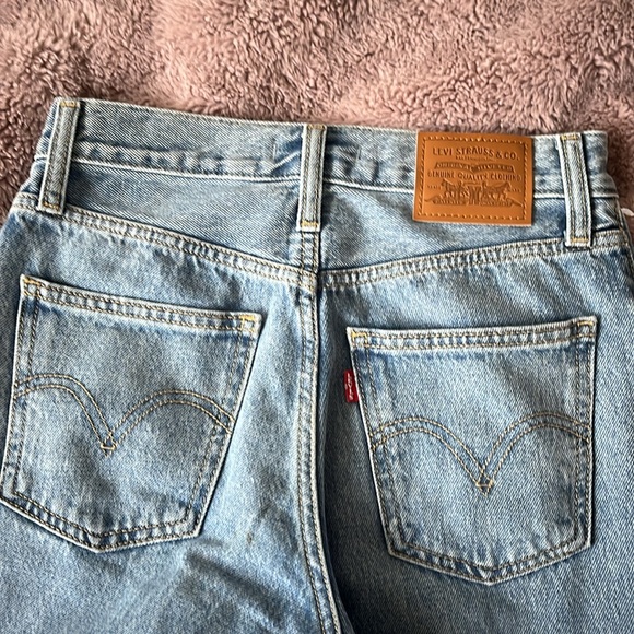 Levi’s dad Jean - Picture 3 of 4